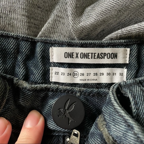 One Teaspoon 2020 navy denim skirt - Picture 3 of 4